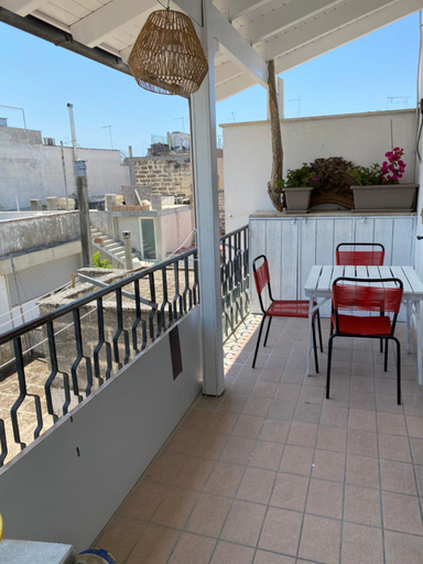 Others 5, casa Imbriani, Lecce