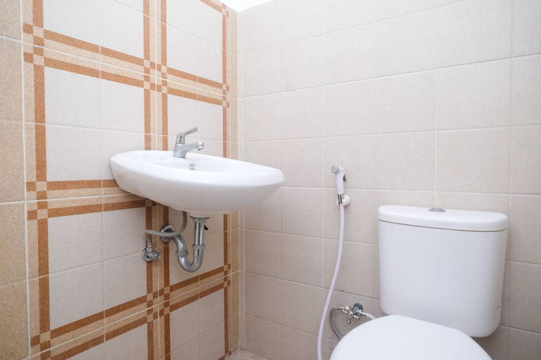 Bathroom 9