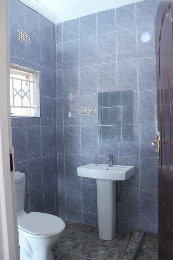 Bathroom 3, Blantyre Airport Lodge, TA Kuntaja