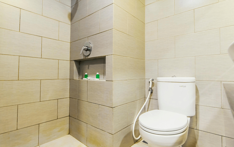 Bathroom 11