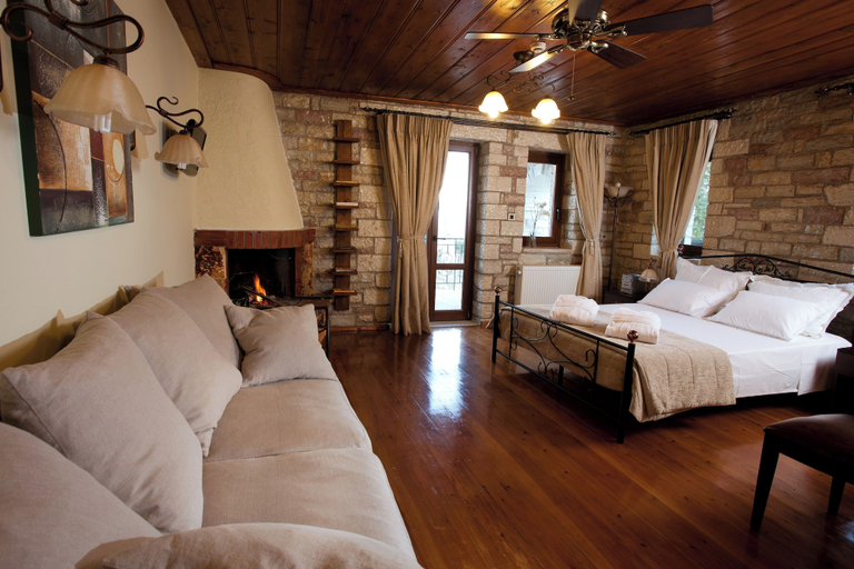 Bedroom 4, Nisista Lodge Mountain View, Epirus