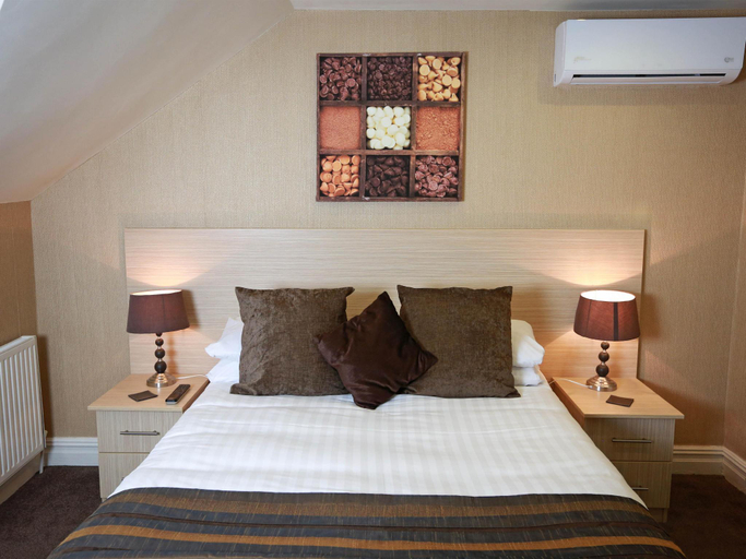 Bedroom 28