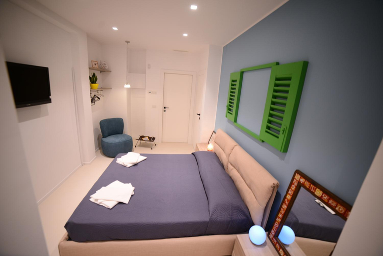 Bedroom 4, B&B Mareé Seafront Molfetta, Bari