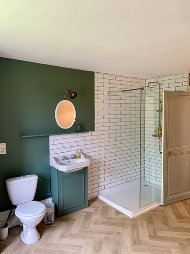 Bathroom 5, Chateau de Bellefontaine, Seine-et-Marne