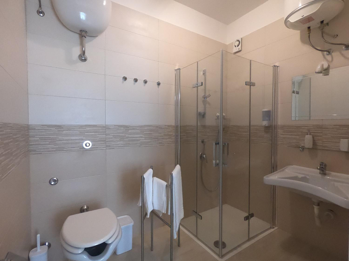 Bathroom 3, Lido Rosa Rooms Marina di Lesina, Foggia