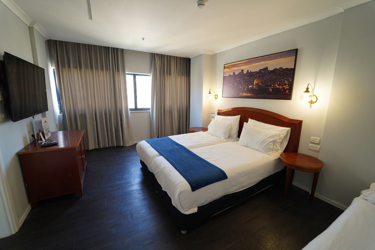 Bedroom 4, Spirit of Herzl Hotel