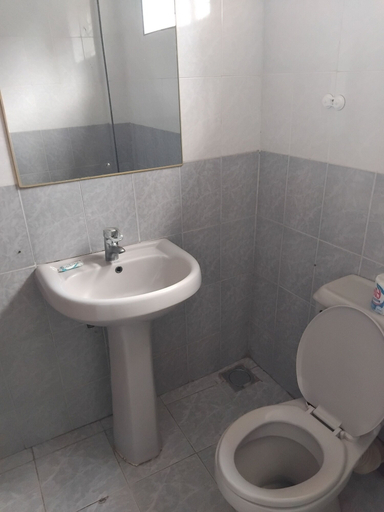 Bathroom 4, shammah hotel ltd, Kisumu Central