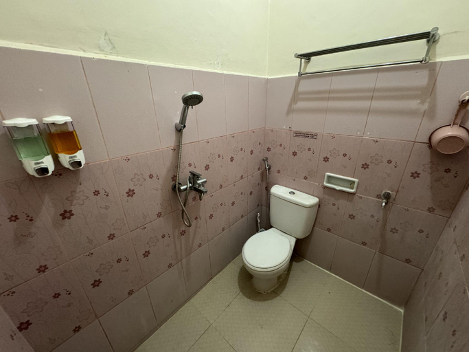 Bathroom 3, Griya Baciro, Yogyakarta