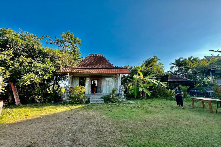 Exterior 19