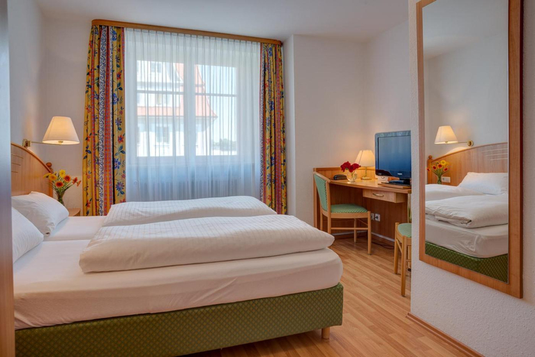 Bedroom 4, Hotel Move garni, Lindau (Bodensee)