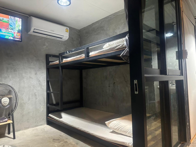 Bedroom 14