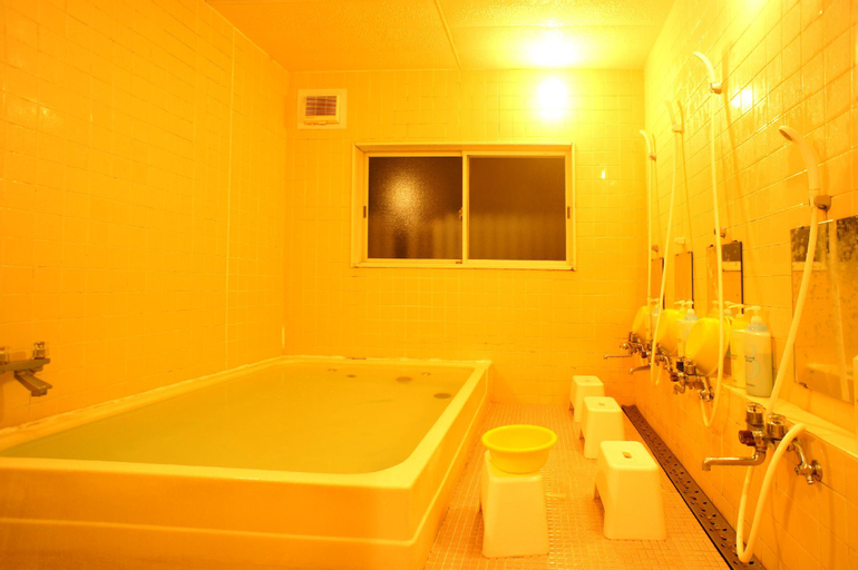 Bathroom 9