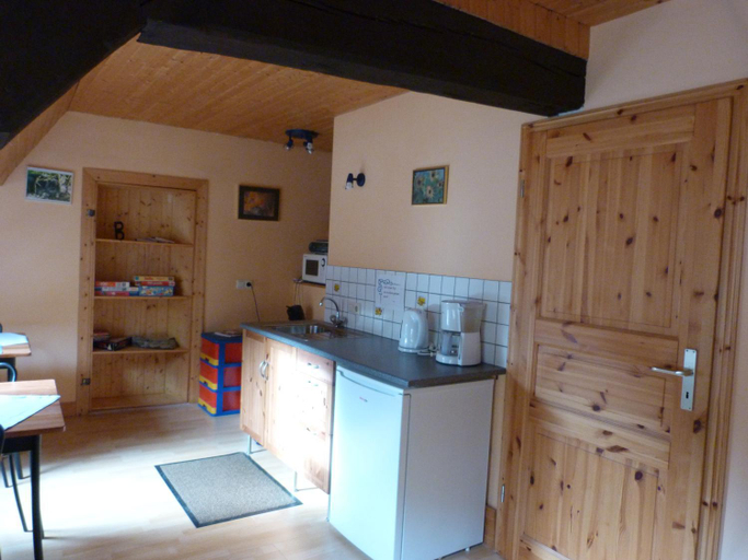 Others 3, Room in Farmhouse Berkel, Wiltz