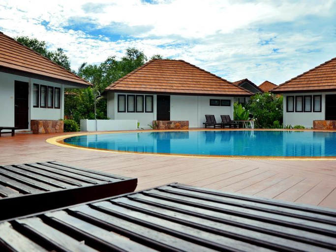 Swimming Pool 2