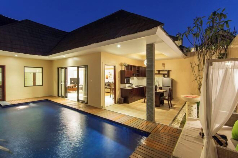 Swimming Pool 26
