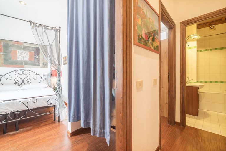 Bedroom 2, Panetteria Apartment, Roma