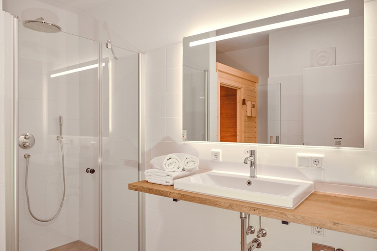 Bedroom 3, die Tauplitz Lodges - Alm Lodge A13 by AA Holiday Homes, Liezen