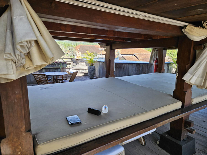 Others 5, I Guci Home, Buleleng