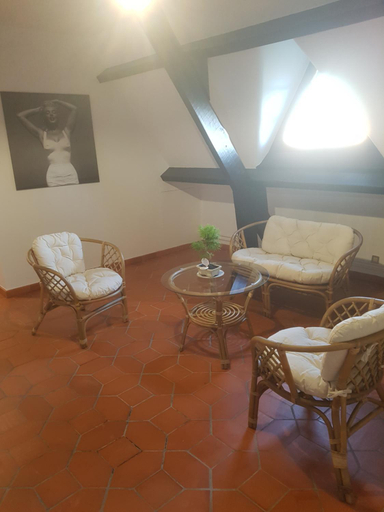 Others 4, Cargal leiria, Leiria