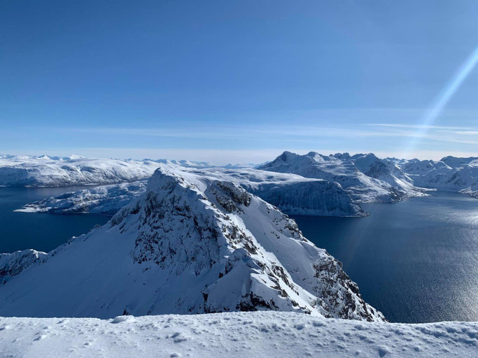 Surrounding environment 5, Vengsøy Rorbuer, Tromsø