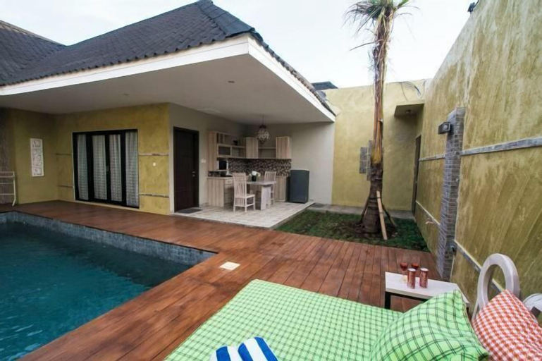 Swimming Pool 12