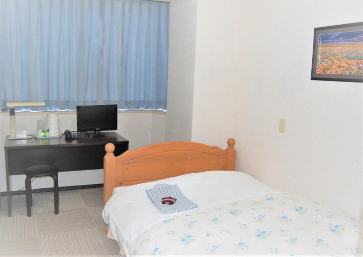Bedroom 4, Ito Station Hotel, Itō