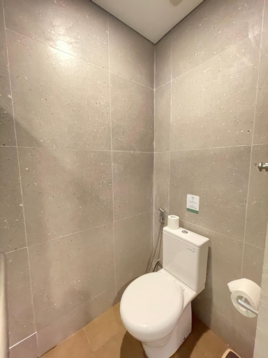 Bathroom 25