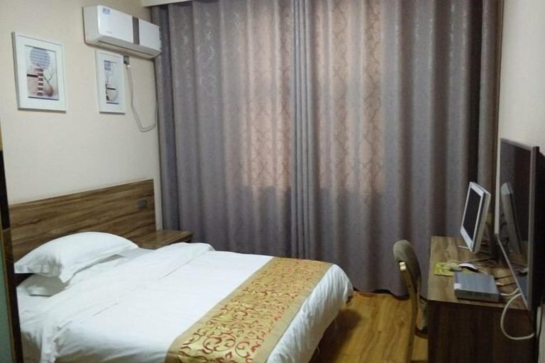 Bedroom 4, Xinye Jinchen Business Hotel, Nanyang