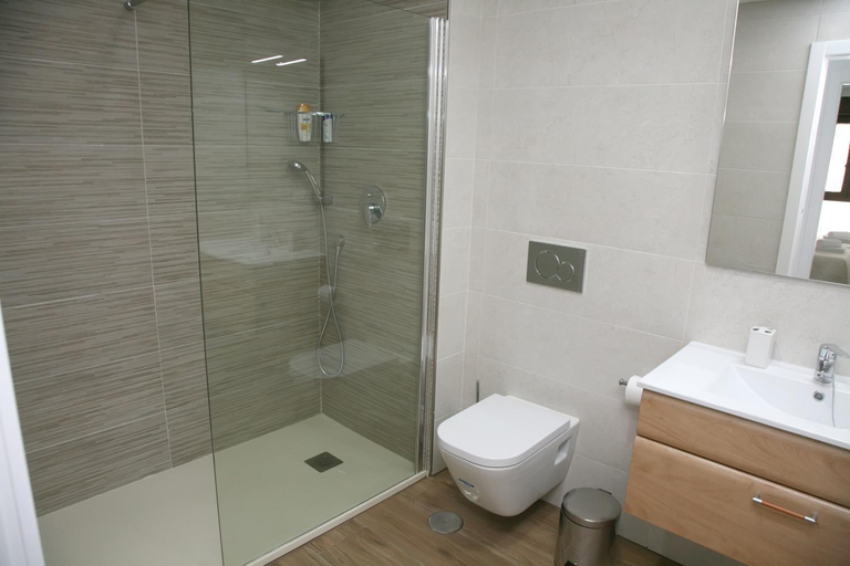 Bathroom 2, Apartamentos Balcon de Nerja - Adults Only, Málaga
