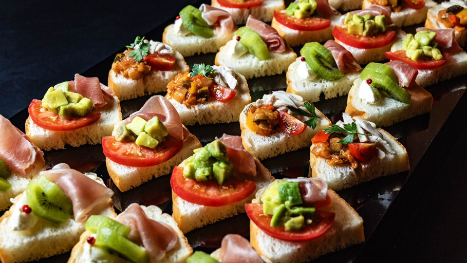 Food & Drinks 30