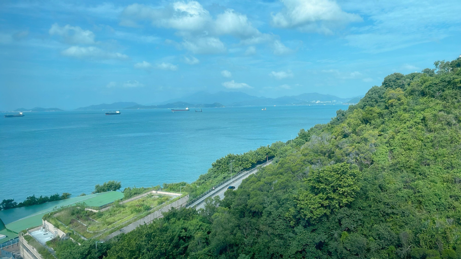 Exterior & Views 22