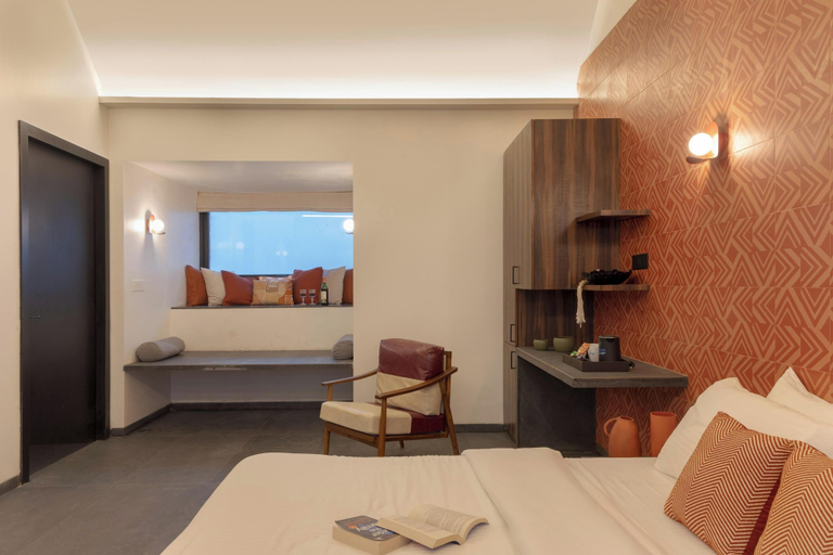 Room 4, Scarlatta, Nashik