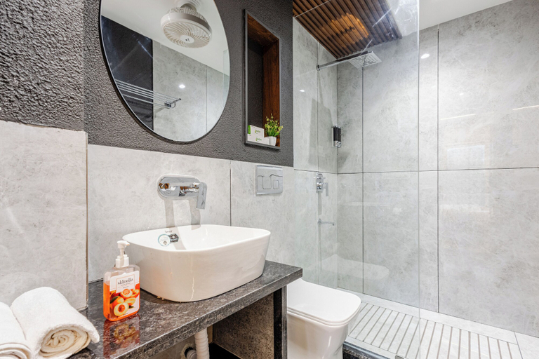 Bathroom, Street Studio by Lime Tree Hotels, Gurgaon