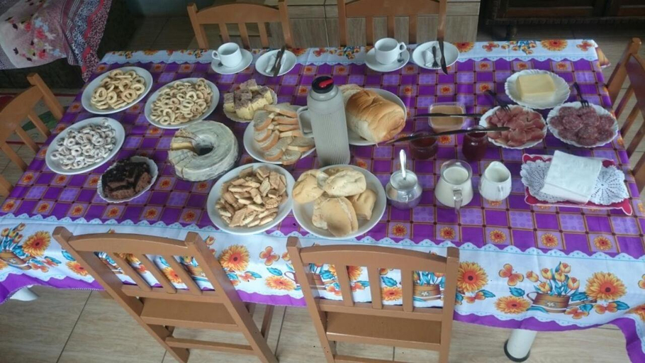 Food & Drinks
