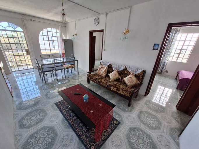 Living area 2, Appartement privatif ou location de chambres - Villa Lotus Paradise