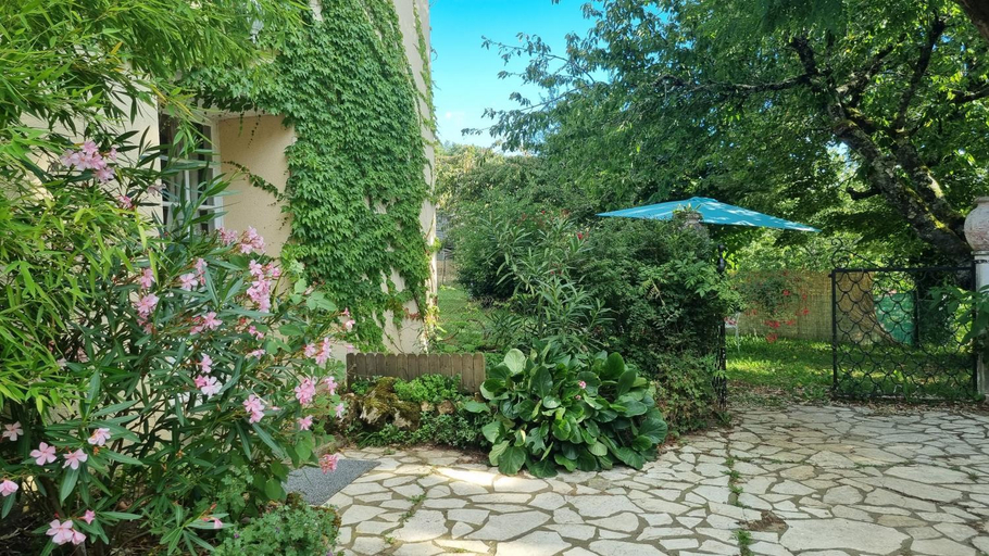 Others 2, Chambre Romantique, Dordogne