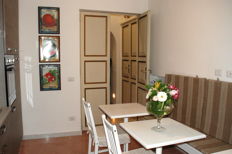 Others 3, B&B Theodora, Rome