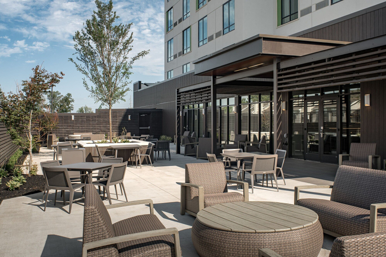 Food & Drinks 5, Courtyard By Marriott Nashville Smyrna, Rutherford