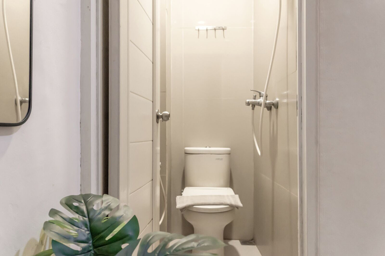 Bathroom 4, Mono Coliving Kertajaya Syariah, SBY, Surabaya