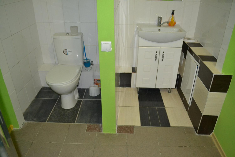Bathroom 5, Hostel VIP, Vinnyts'kyi