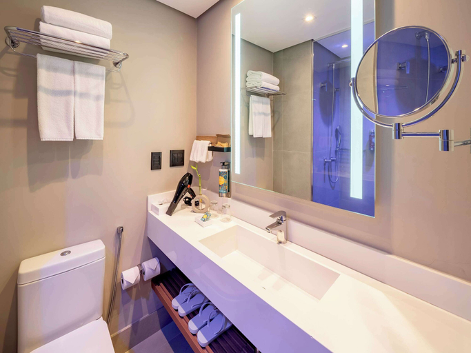Bathroom 6