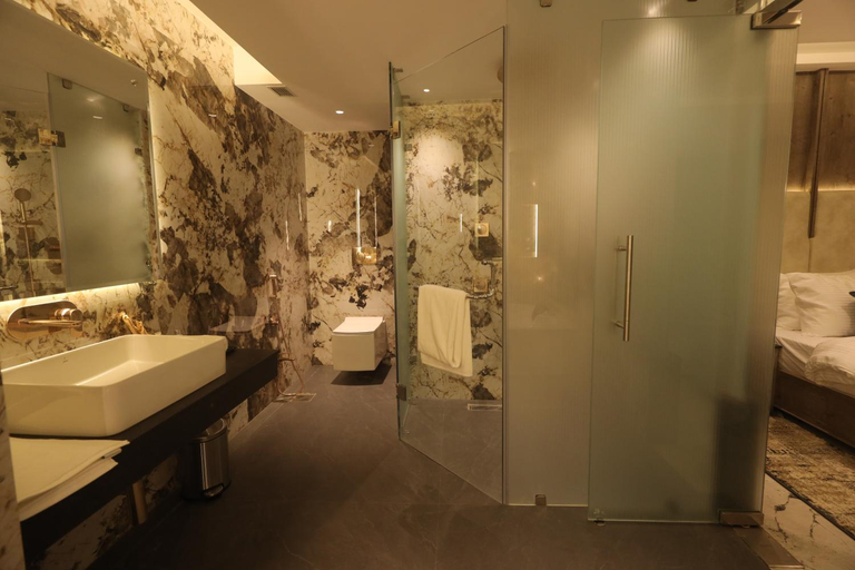 Bathroom 4, Sapphire Blue, Bhopal