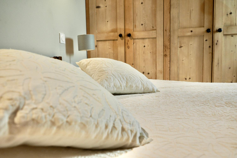 Bedroom 3, Logis du paradis, Charente