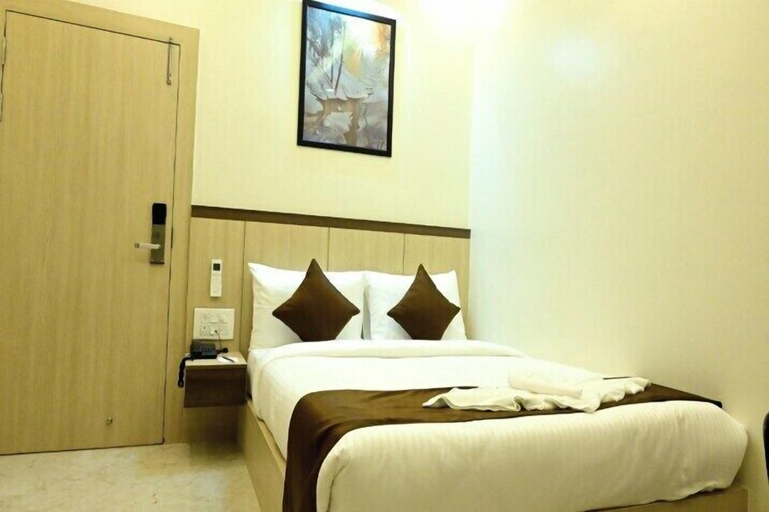 Bedroom 3, YUVRAJ PALACE, Dumka