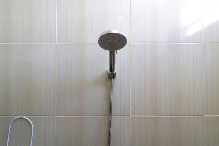 Bathroom 4
