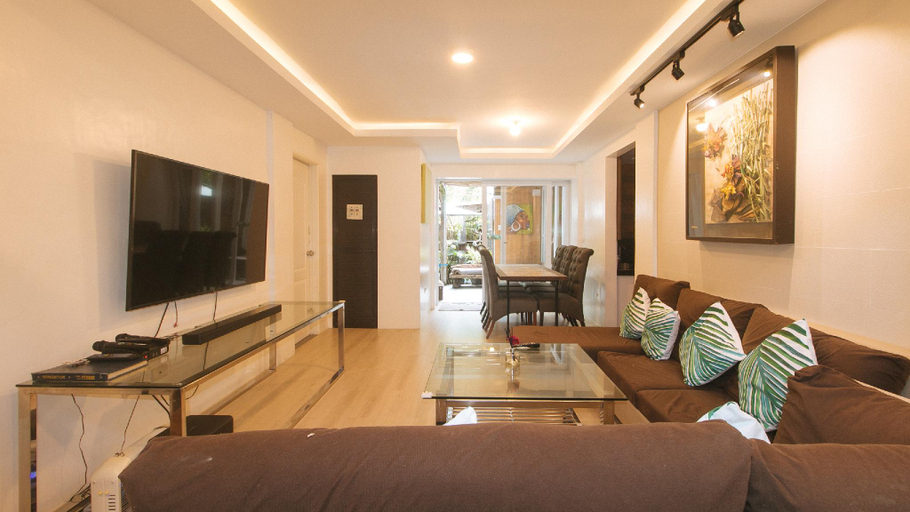 Others 4, Casa Marcela, Porac