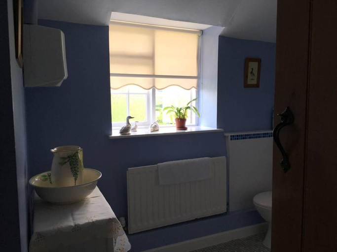 3, Canol y Llan, Powys
