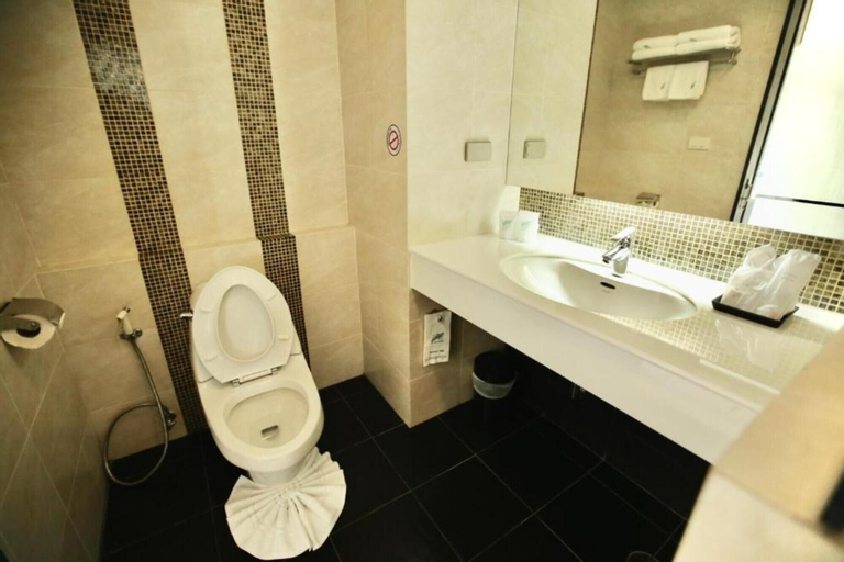 Bedroom 5, A-Te Chumphon Hotel, Muang Chumphon