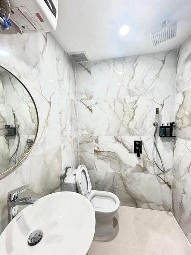 Bathroom 5, Blue Ocean Beachside Hotel Danang, Da Nang