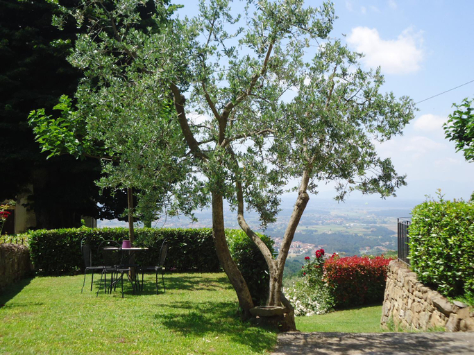 Others 5, Villa di Papiano, Pistoia